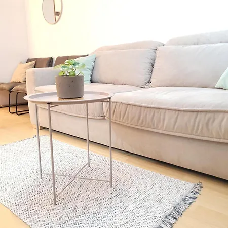 Zentrale 2 Zimmer-wohnung Mit Balkon