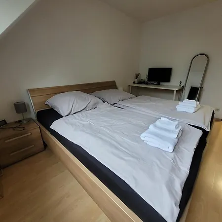 Zentrale 2 Zimmer-wohnung Mit Balkon Appartamento Bayreuth